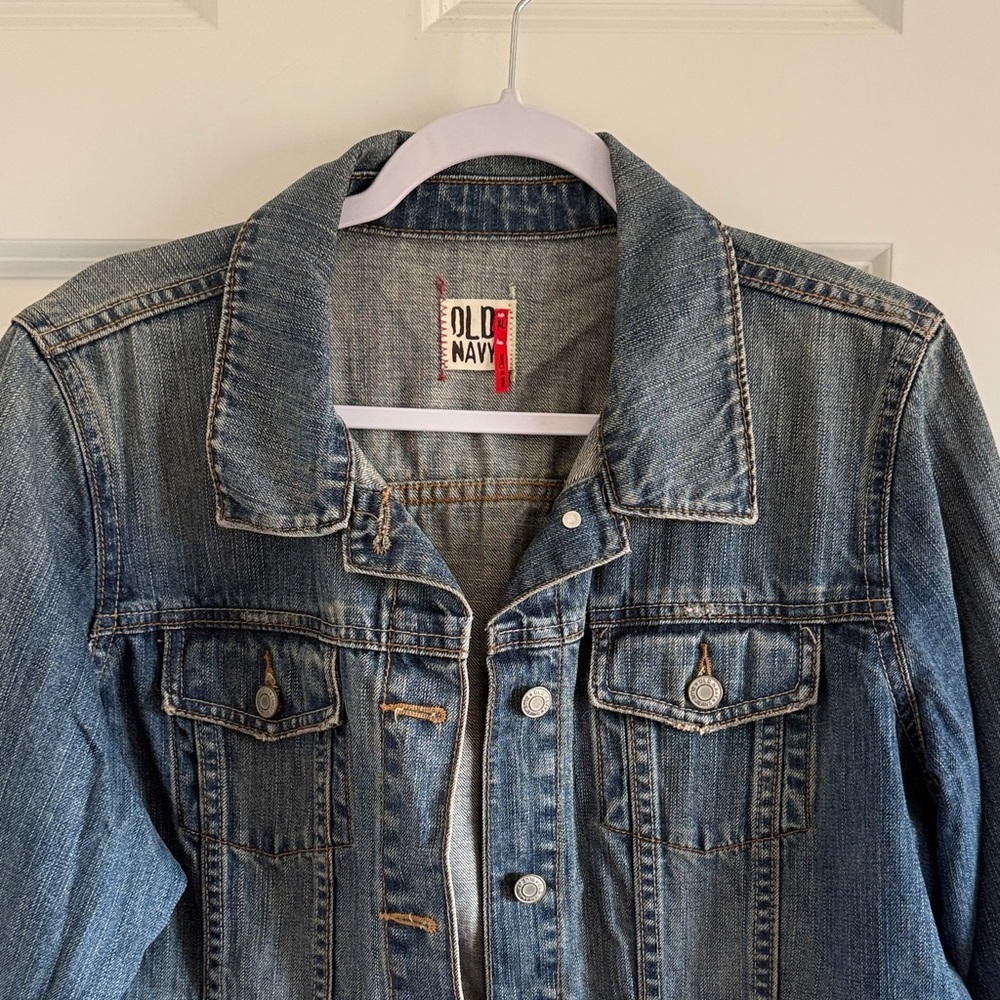 Old Navy Women's Classic Blue Jean Jacket Size XL - Picture 3 of 6